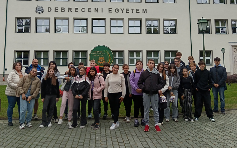 Csírázó élet a világűrben és a debreceni Biodrome-ban