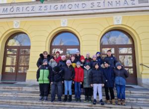 Színházlátogatás - 4b