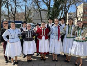 Arany minősítést ért a Dobbantó sikere Kisújszálláson
