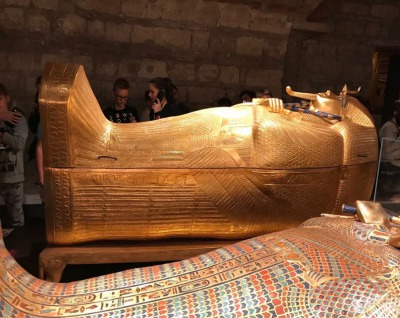 Tutanhamon kiállításon az ötödikesek